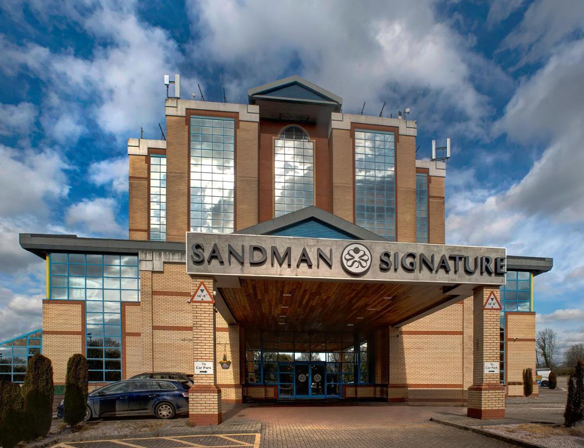 Sandman Signature London Gatwick Hotel Crawley  Ngoại thất bức ảnh